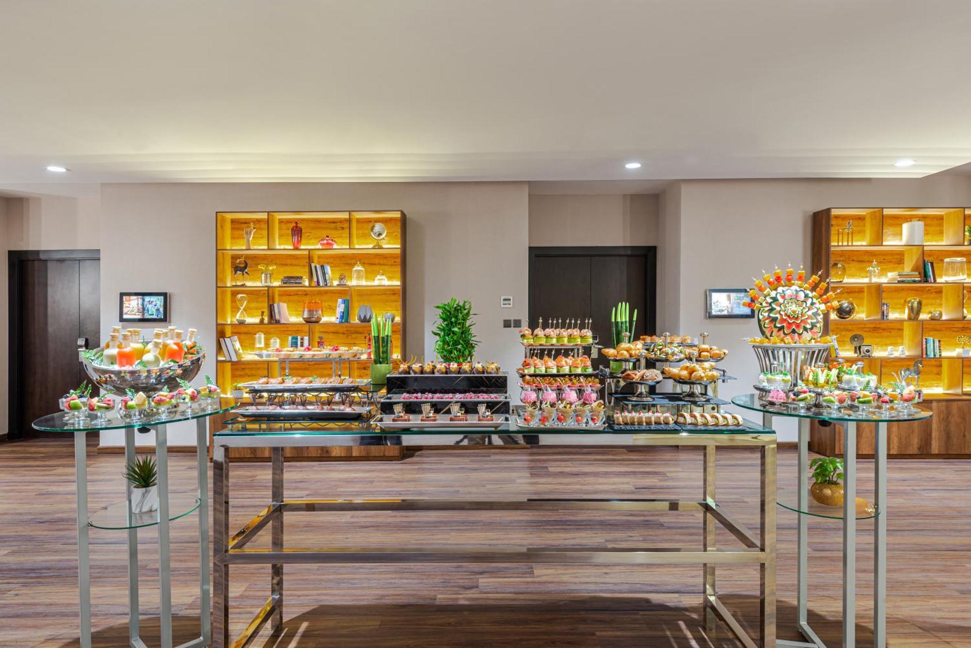 Holiday Inn Riyadh Al Qasr By Ihg Exteriör bild