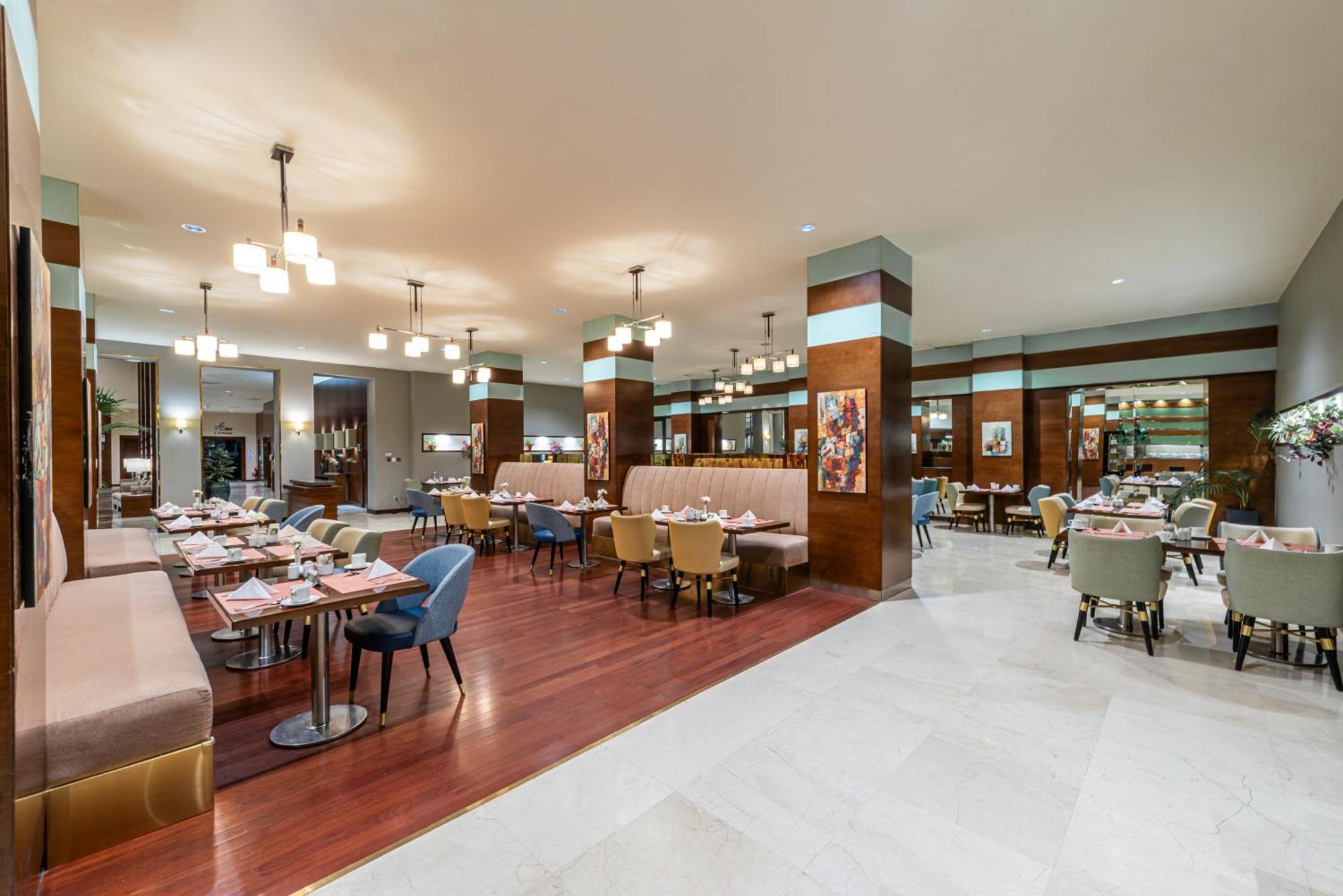 Holiday Inn Riyadh Al Qasr By Ihg Exteriör bild