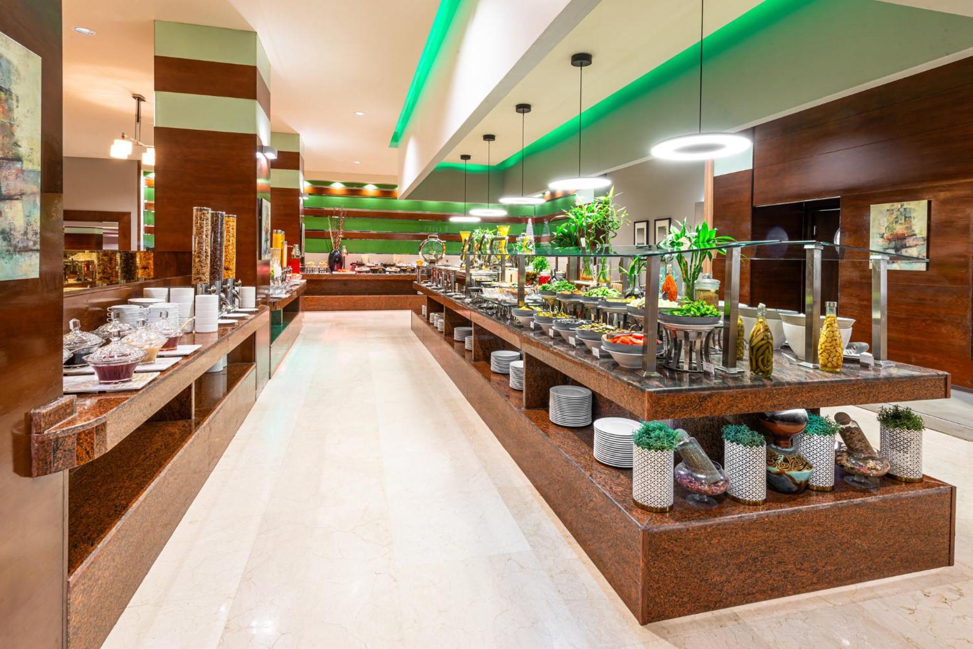 Holiday Inn Riyadh Al Qasr By Ihg Exteriör bild
